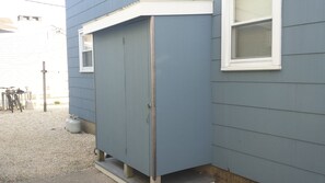 Exterior detail - CLEAN AND SPACIOUS BEACH VACATION FAMILY RENTAL - 2ND FLOOR (Long Beach Township)