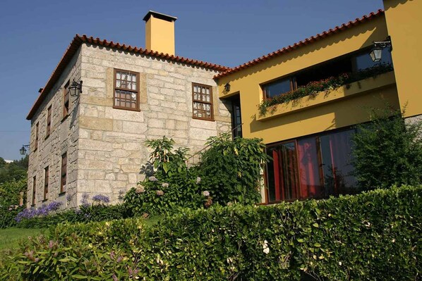 Fachada de la propiedad