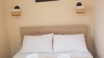1 camera, Wi-Fi, lenzuola