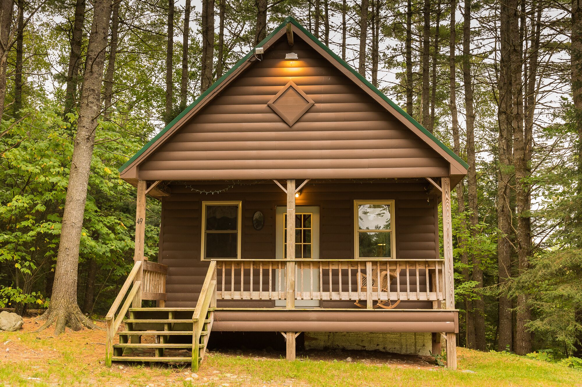 Fantastic 4 Season Cabin across from the Kennebec River