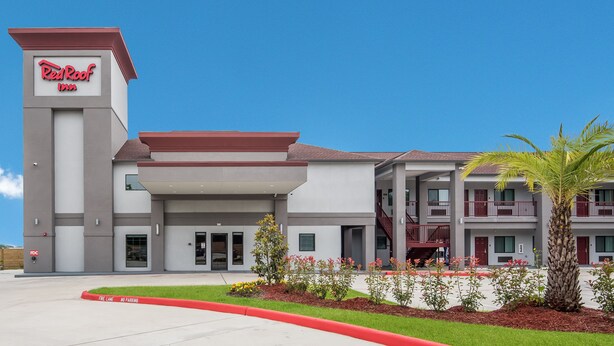Unclassified image, 1 of 35, button - Red Roof Inn Baytown (Baytown)