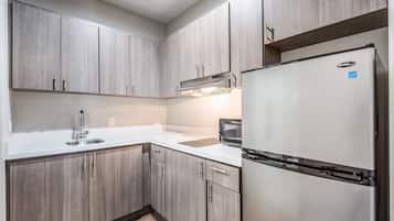 Microwave, freezer