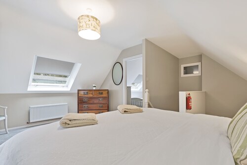 Charming farm cottage - 1 Badgers Rest - North Chailey