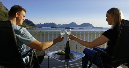 Welcome to Nyken Resort - at the start of the Queen's Route!