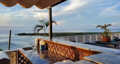 Villa Isabella merinäköalalla