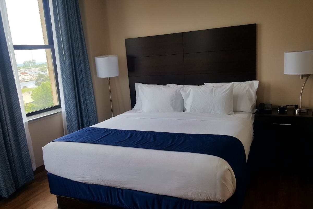 Premium bedding, down duvets, pillow-top beds, in-room safe