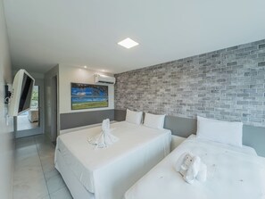 Double Room, Sea View | Blackout drapes, free WiFi, bed sheets - Pousada da Orla (Maragogi)