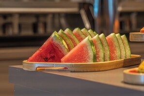 Colazione a buffet inclusa, servita tutte le mattine 