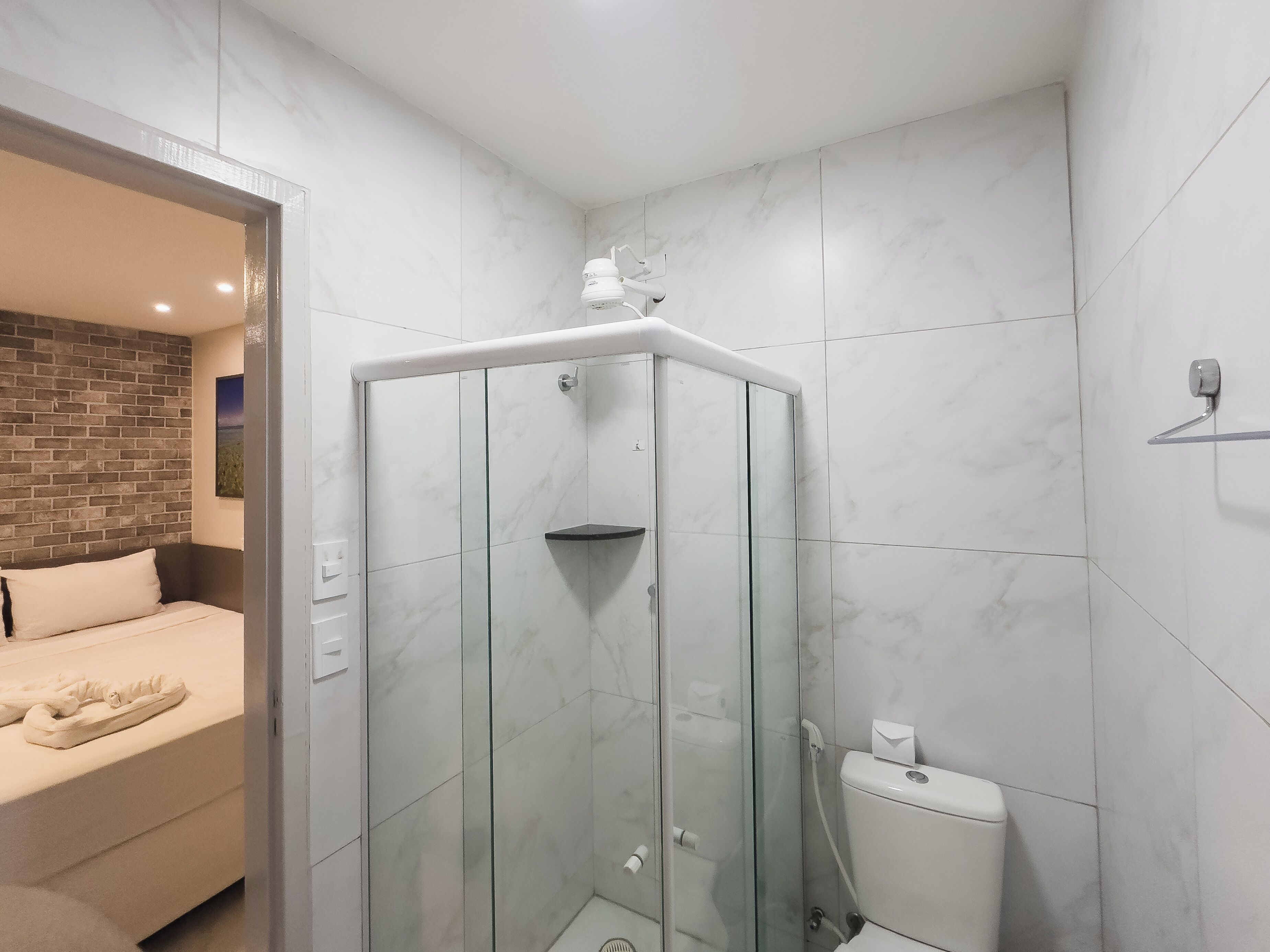 Basic Double Room | Bathroom | Shower, towels, toilet paper