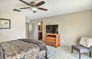 3 bedrooms, iron/ironing board, free WiFi, bed sheets