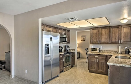Fridge, microwave, oven, stovetop. Near Starr Pass-Downtown- U of A 3 Bedoom Home