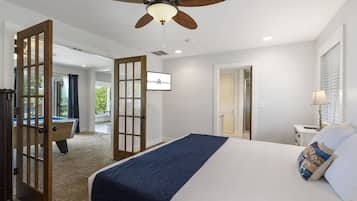 3 bedrooms, iron/ironing board, travel crib, free WiFi