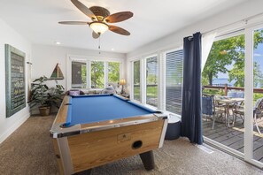 Outdoor dining - Pet Friendly Table Rock Retreat Steps from the Lake with Hot Tub, Billiards & Fireplace (Hollister)