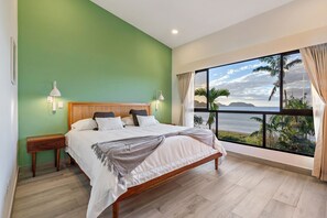 9 Schlafzimmer, Zimmersafe, Bügeleisen/Bügelbrett, Reisekinderbett