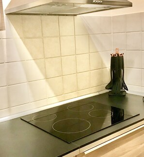 Fridge, microwave, oven, stovetop - La Casa Chancla  (Playa Blanca)