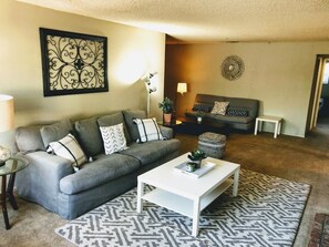 Smart TV, fireplace, offices