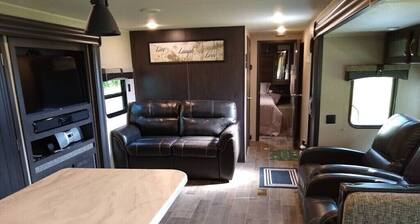 Rantahotellin yksityinen leirintäalue