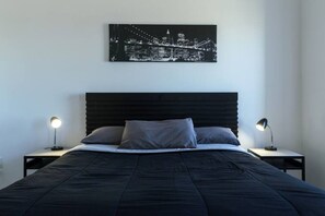 1 habitación, tabla de planchar con plancha y wifi 