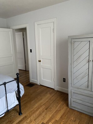 2 Schlafzimmer, Bügeleisen/Bügelbrett, WLAN, Bettwäsche