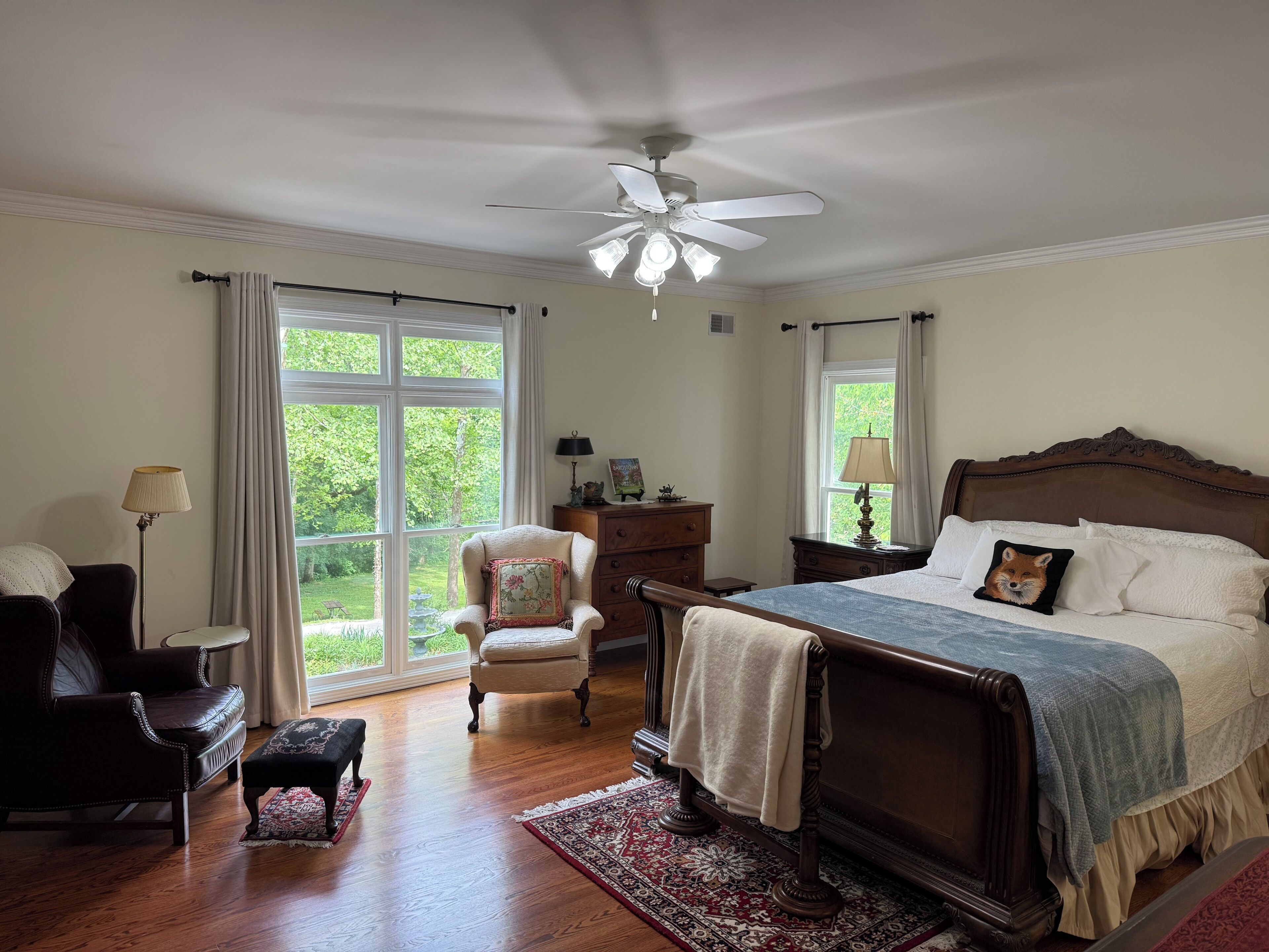 6 chambres, fer et planche à repasser, Wi-Fi gratuit, draps fournis