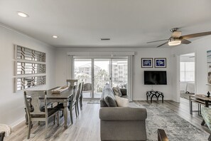 スマートテレビ、DVD プレーヤー