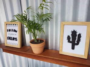 淋浴设施、毛巾