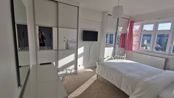 Deluxe Double Room | Egyptian cotton sheets, premium bedding, memory foam beds