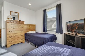 2 slaapkamers, een strijkplank/strijkijzer, wifi