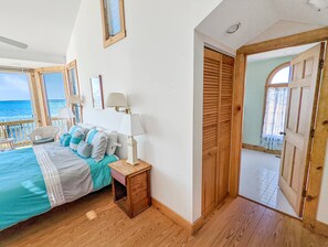 3 bedrooms, WiFi - Grey Heron | Waterfront Home w/ Dock, Kayak Launch, Screened Porch, Epic Sunsets & Pet Friendly (Chincoteague Island)