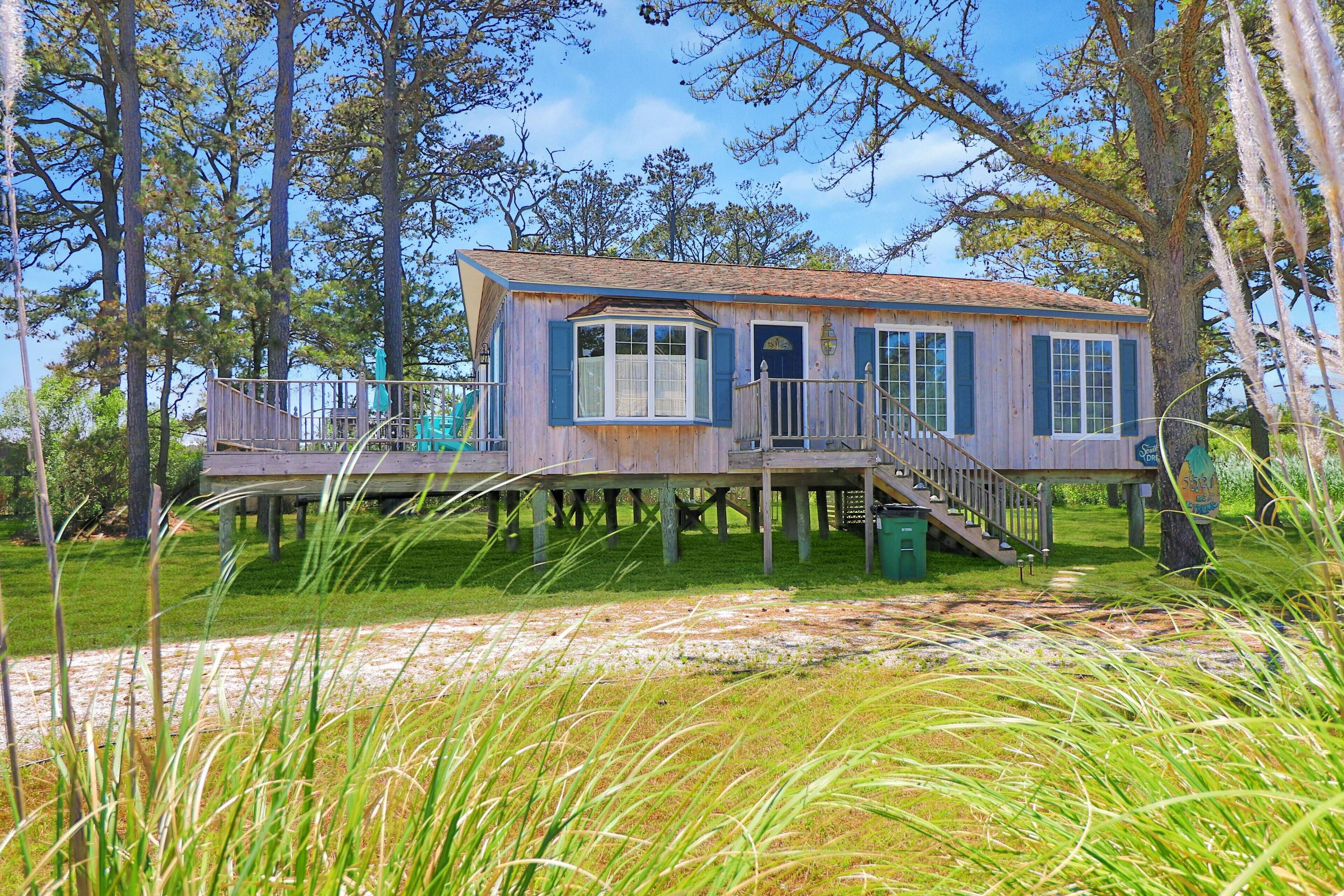 Southern Dream - Water views; Screened porch!