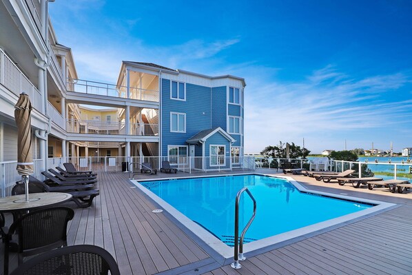 Pool - Sunset Bay Villa 116 - Waterfront; Shared pool! (Chincoteague Island)