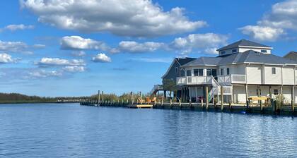 Sun Rayes - Pet friendly; Waterfront w/ Boat dock!