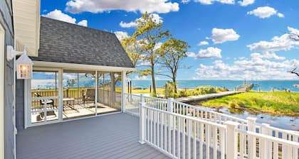 Trembling Bay | Waterfront Cottage, Private Pier, Screened Porch, Panoramic Views, Pet Friendly
