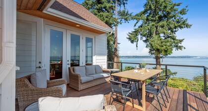Spektakuläre Ufergegend Bainbridge Island Home. Atemberaubende Aussichten!