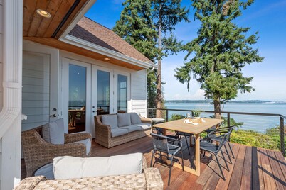 Spectacular waterfront Bainbridge Island Home. Breathtaking views!