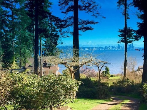Spectacular waterfront Bainbridge Island Home. Breathtaking views!