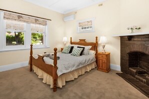 3 bedrooms, iron/ironing board, travel cot, free WiFi