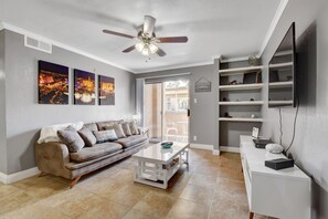 Flat-screen TV - Close to LV Strip! Convenient, Modern Bright, Brand New Condo, Community Pool! (Las Vegas)