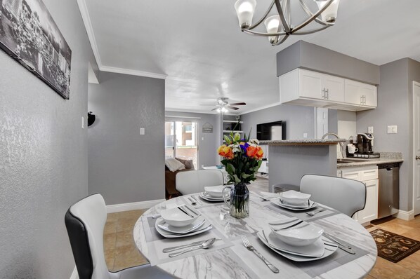 Dining - Close to LV Strip! Convenient, Modern Bright, Brand New Condo, Community Pool! (Las Vegas)