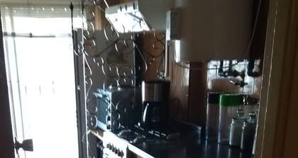 Carmon Colon 1 ambiente y medio para 3 personas