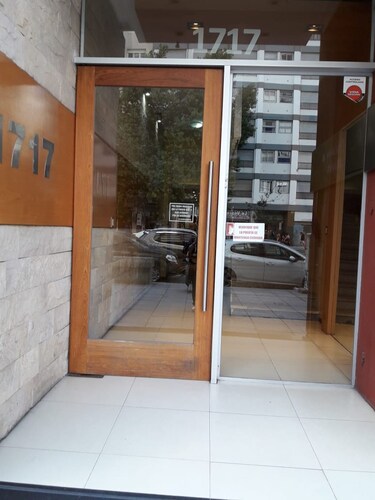 Carmon Colon 1 ambiente y medio para 3 personas