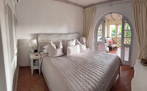 1 bedroom, in-room safe, iron/ironing board, free WiFi - Stunning Penthouse with sea views, exclusive estate with Beach Club Membership  (Mount Standfast)