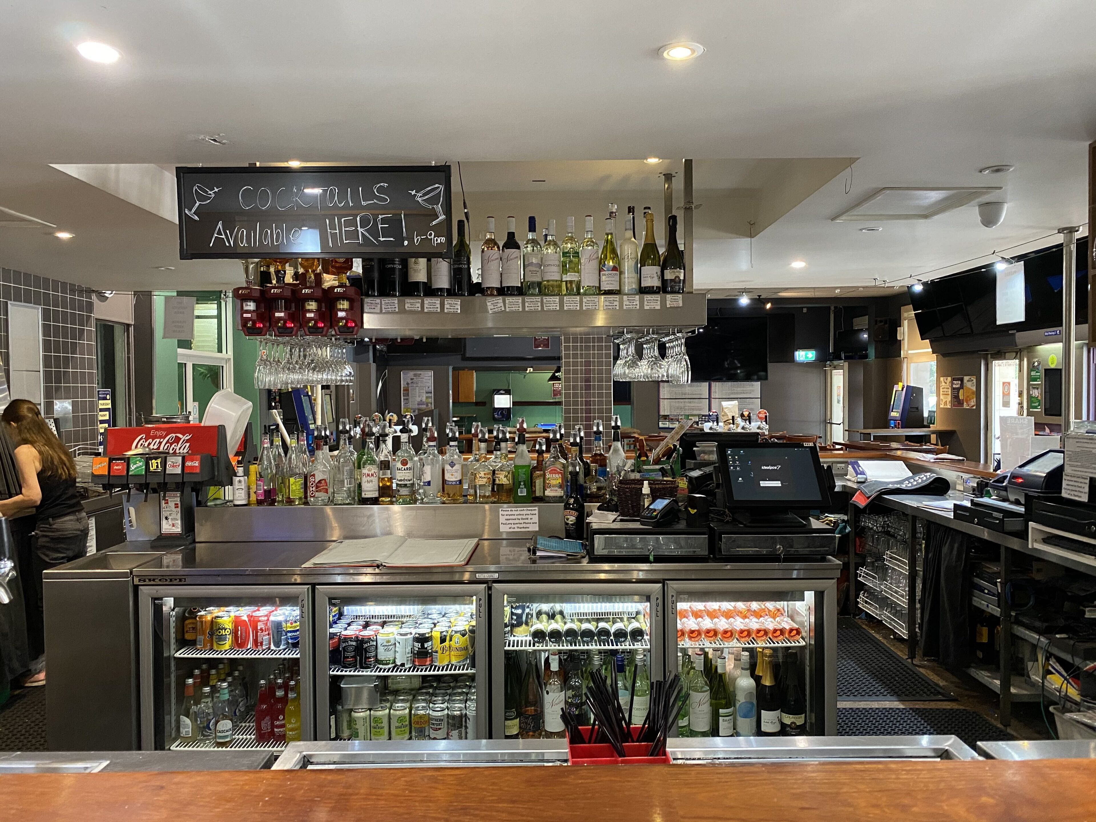 Bar (in der Unterkunft)