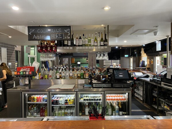 Bar (in der Unterkunft)