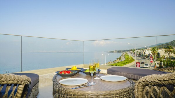 Terrace/patio - Hotel Rudis (Izmir)