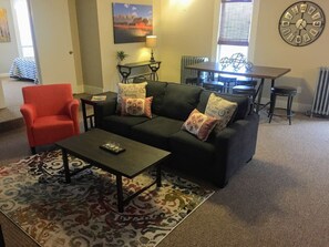 TV - Loft Apartment - Manitou (Manitou Springs)