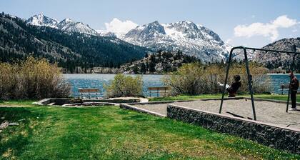 June Lake Home with a view - 2bd / 2ba + loft