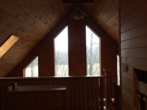 Rustic Cabin in the Woods Close to Raystown Lake - DOG Friendly