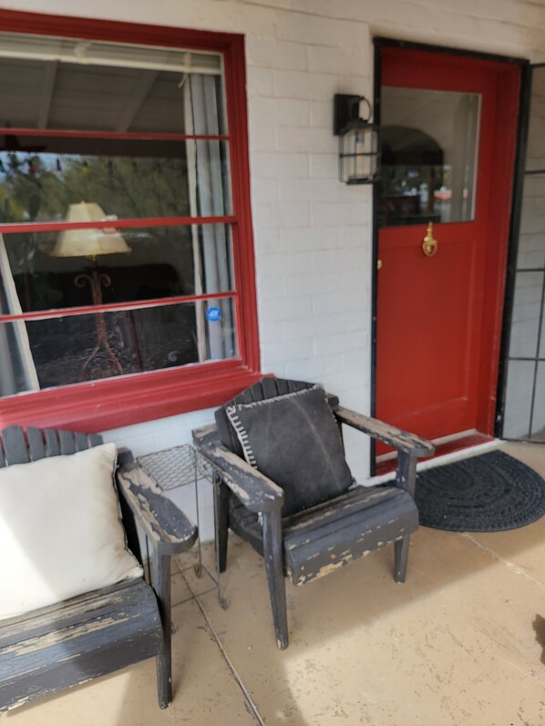 Exterior detail - AZ Ranch House, near UofA & Banner Hosp /midtown (Tucson)