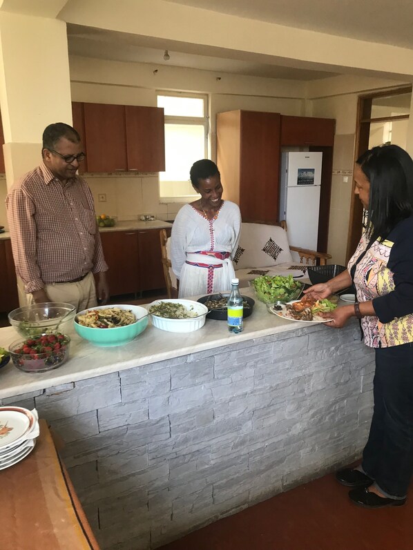 Breakfast, lunch, brunch served; local and international cuisine